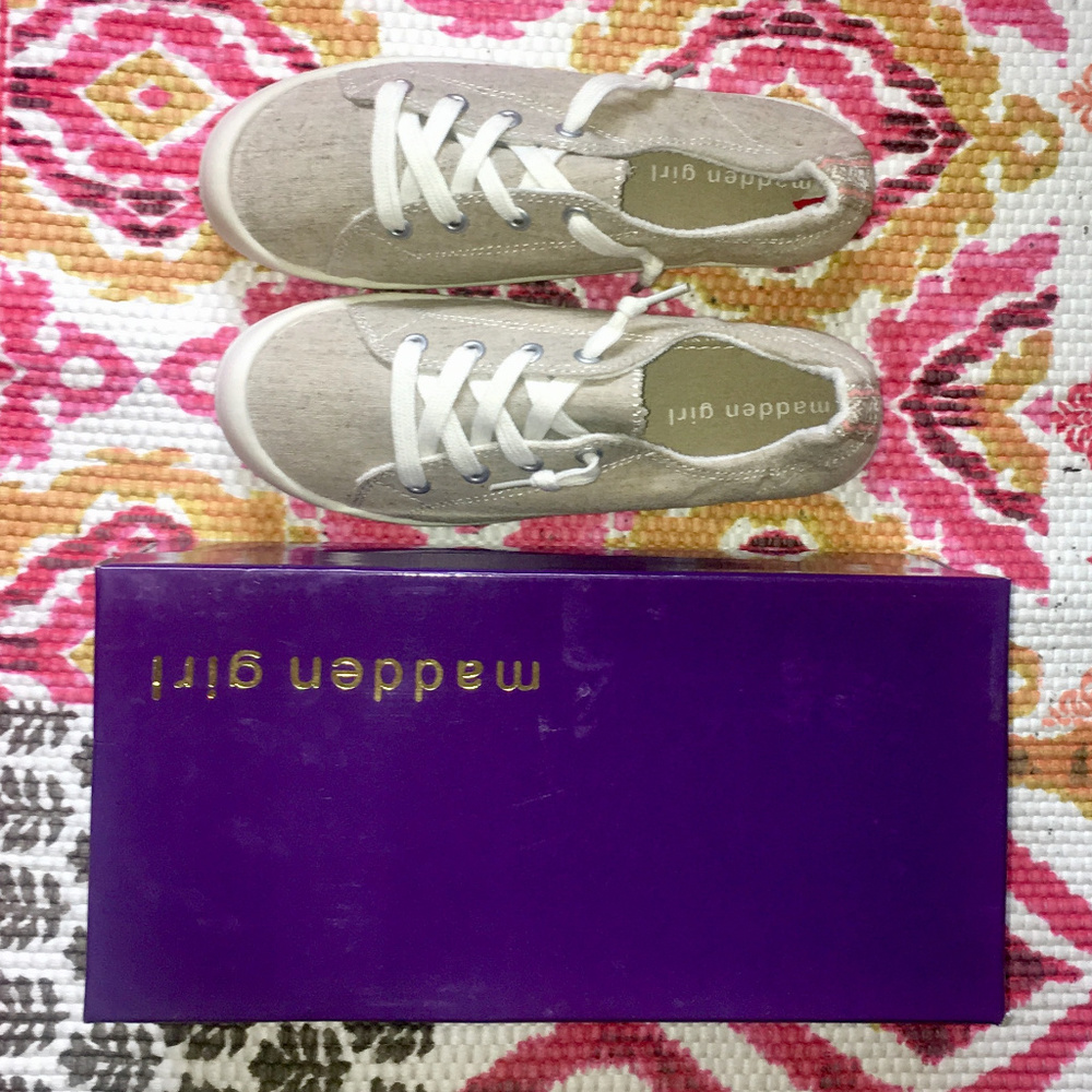 Madden Girl tan canvas sneakers women's 6